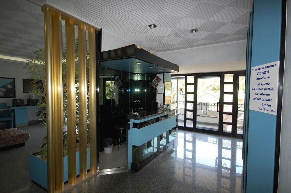 Residence 7 Bello San Benedetto del Tronto Bagian luar foto