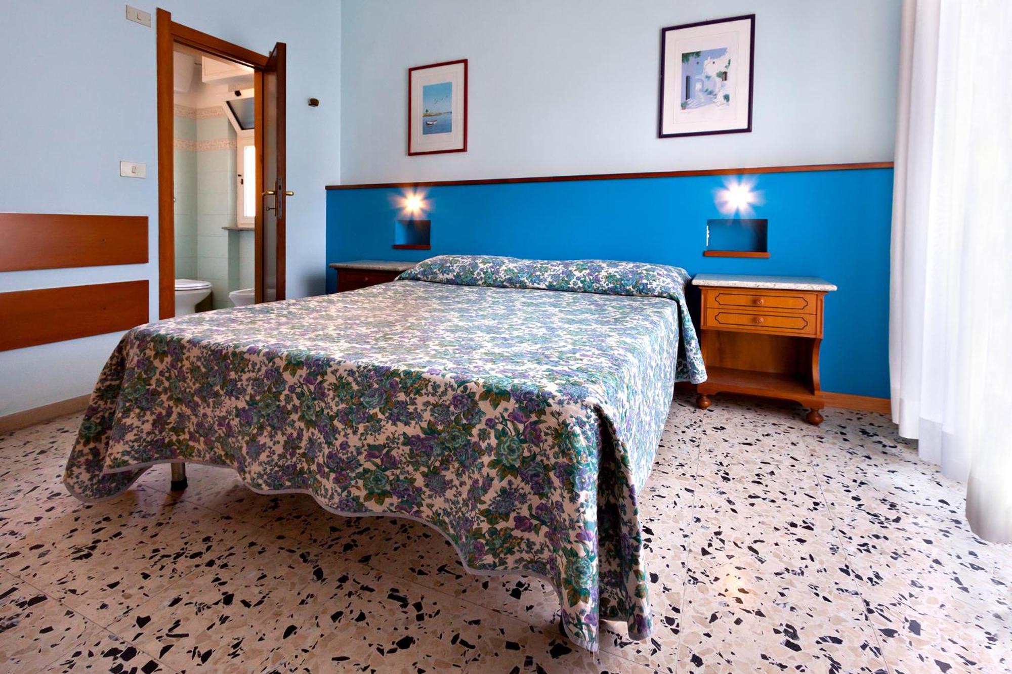 Residence 7 Bello San Benedetto del Tronto Ruang foto