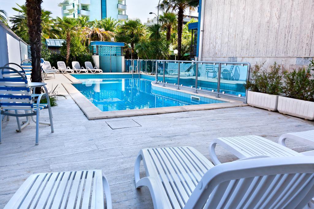 Residence 7 Bello San Benedetto del Tronto Bagian luar foto
