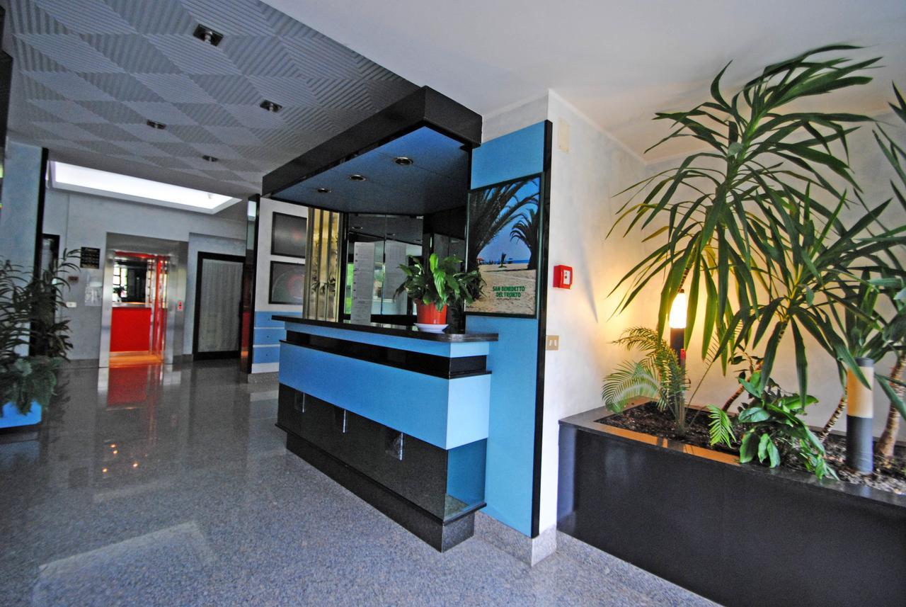 Residence 7 Bello San Benedetto del Tronto Bagian luar foto