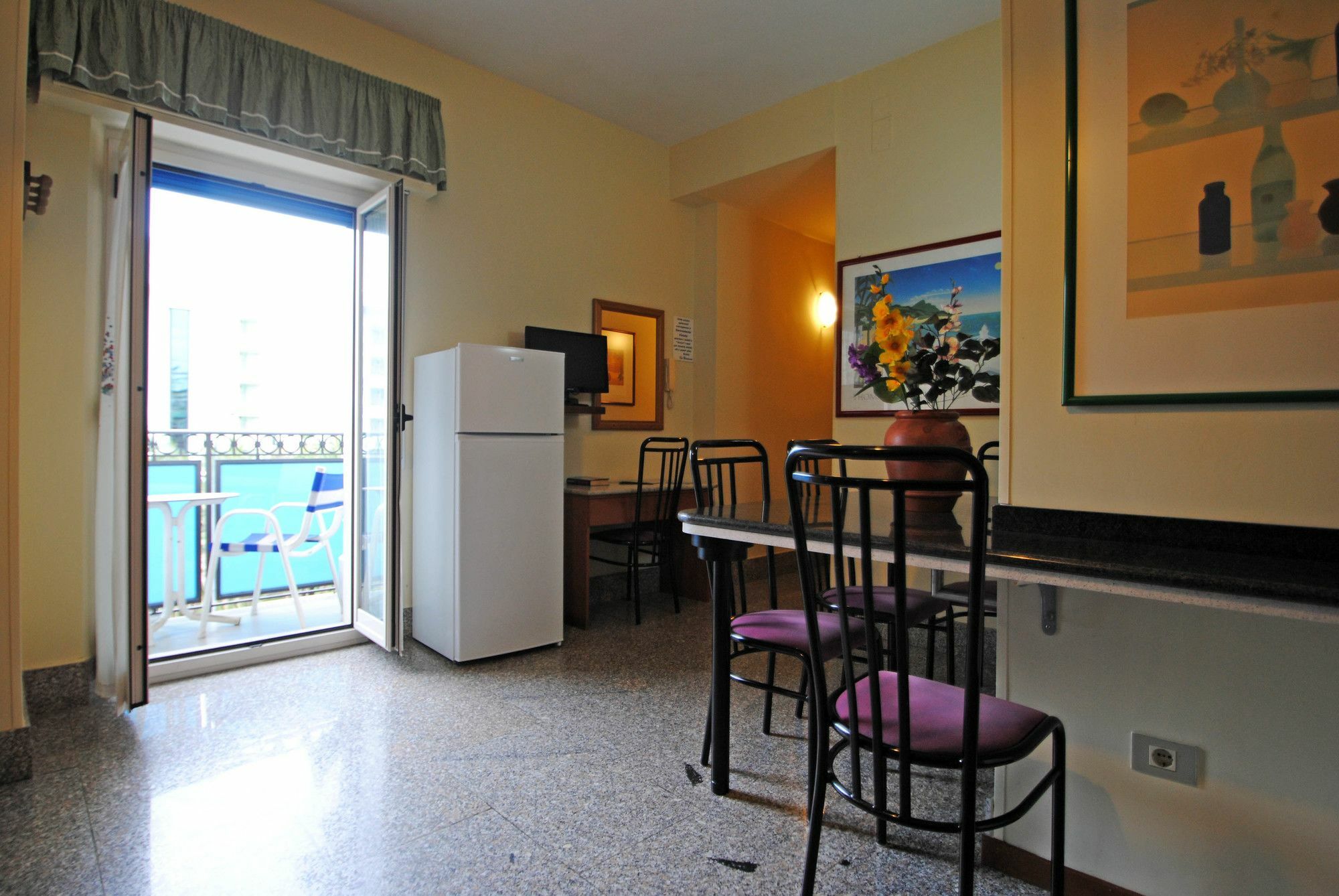 Residence 7 Bello San Benedetto del Tronto Bagian luar foto